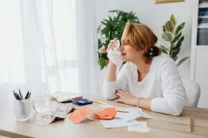 Comment rester motivé avec les enveloppes budget