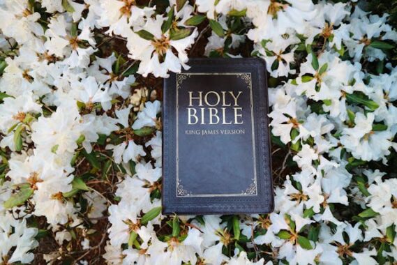6 lois bibliques pour devenir riche - richesse spirituelles et financière, gérer son argent avec Dieu, finances et foi chrétienne