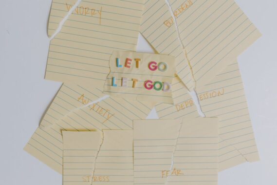 comment rester en paix lors des épreuves, chloé wkr , coach chrétienne budgétaire